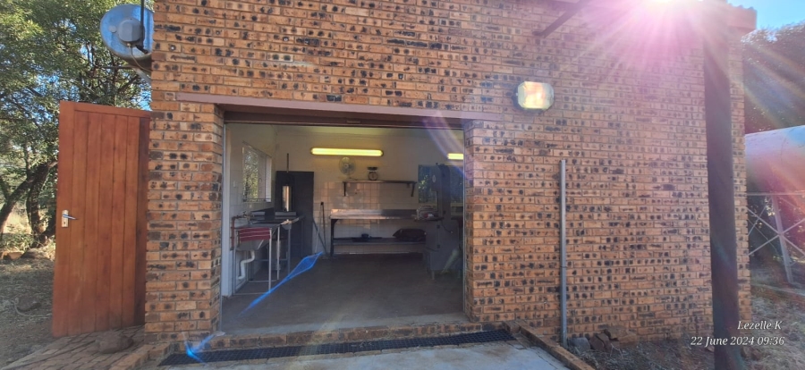 8 Bedroom Property for Sale in Swartruggens North West